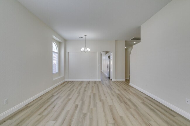 Building Photo - Newly Renovated 3-Bedroom Home in Summerlin