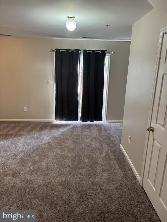 Foto del edificio - 113 Pinecove Ct