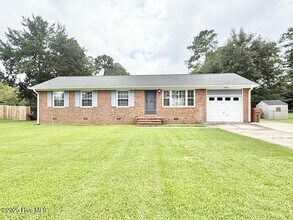 Building Photo - 104 Wilda Dr