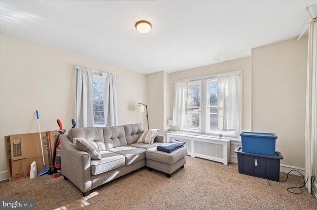 Building Photo - 118 Walnut Ave