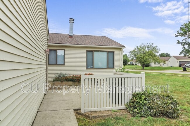 Building Photo - 2409 Heritage Dr