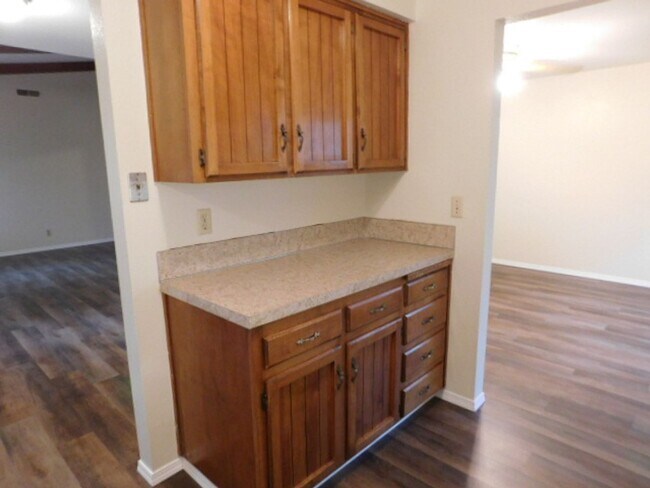 Foto del edificio - 3Bd/2Ba Single Story Home - For viewing!