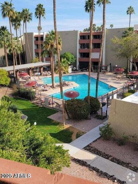 Building Photo - 7625 E Camelback Rd