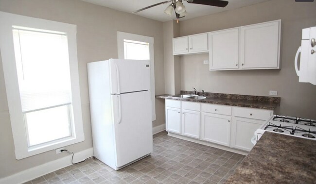 Foto del edificio - 3 Bedroom 1 Bath House in Davenport
