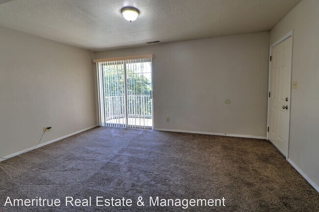 Building Photo - 3 br, 2 bath House - 1273 Riverside Ave #11