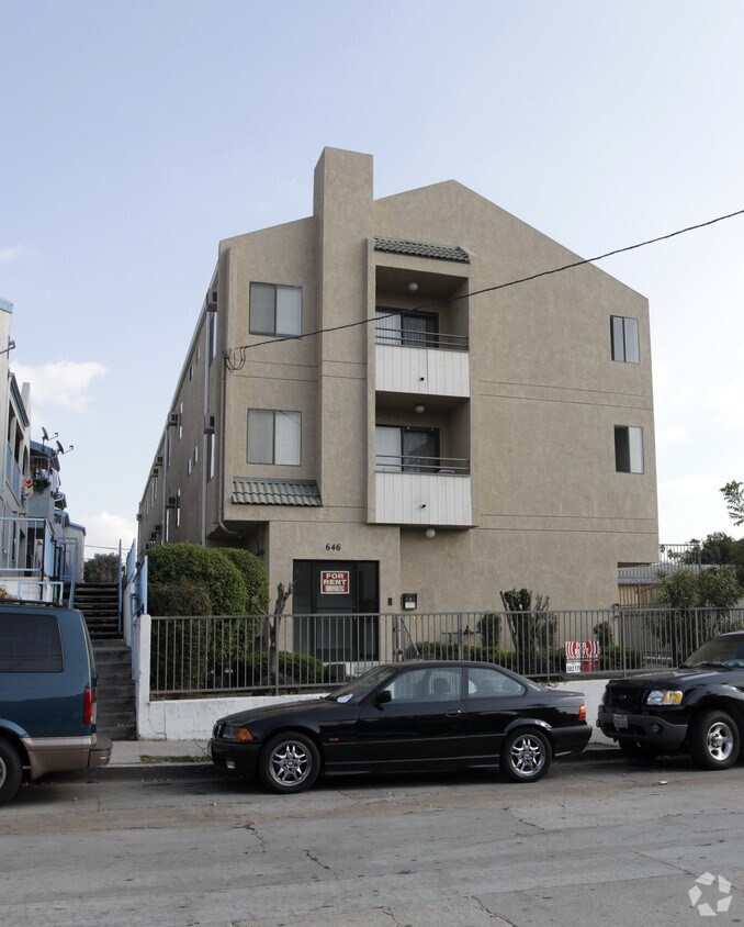 Foto del edificio - 646 N Madison Ave
