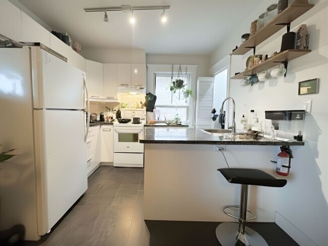 Photo du bâtiment - 11 Proctor Blvd