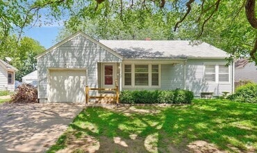 Building Photo - 1544 N Sedgwick Ave