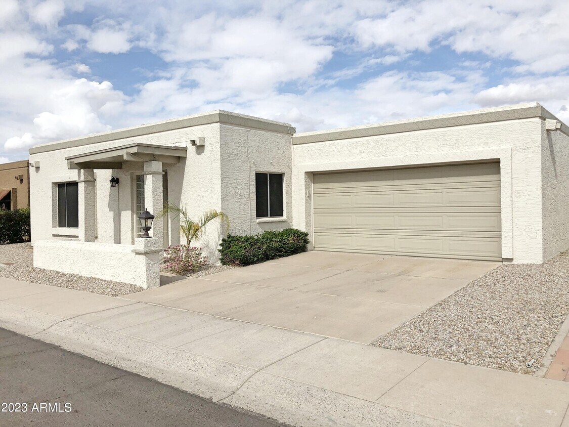 1002 E Michelle Dr, Phoenix, AZ 85022 House Rental in Phoenix, AZ