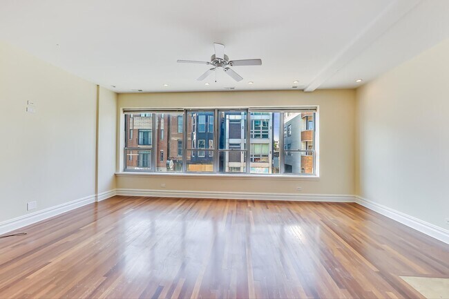 Foto del edificio - 1746 W North Ave