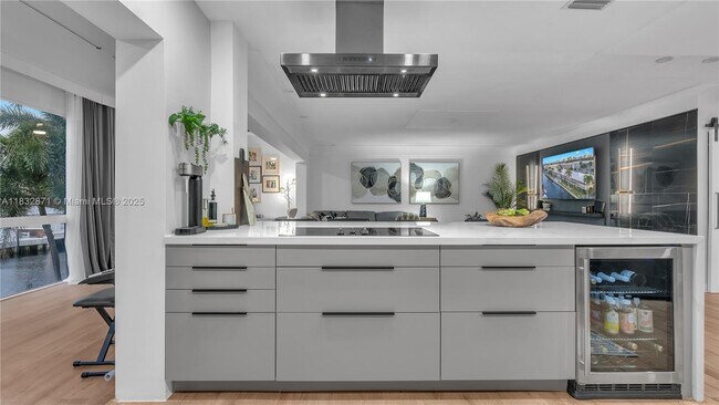Foto del edificio - 3051 NE 47th Ct