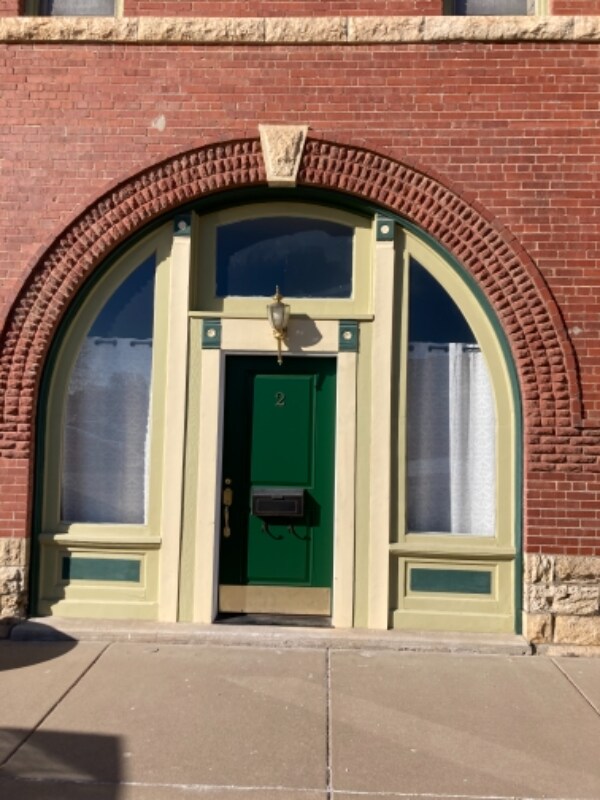 Primary Photo - 110 W Monroe St