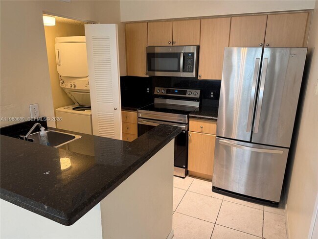 Foto del edificio - 550 S Park Rd