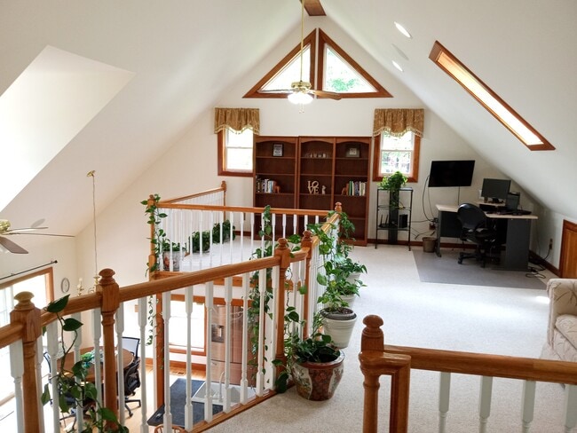 Building Photo - 2179 Sorrento Dr