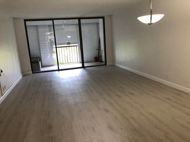Building Photo - 4080 Tivoli Ct