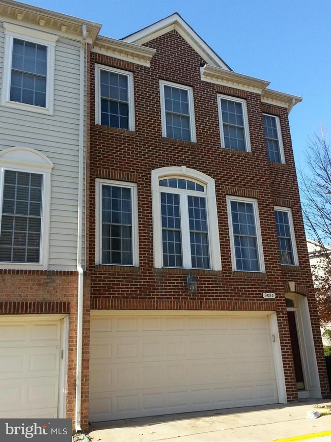 Building Photo - 9080 Tanyard Ln