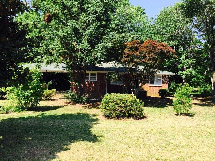 Primary Photo - 665 Smyrna Rd SW