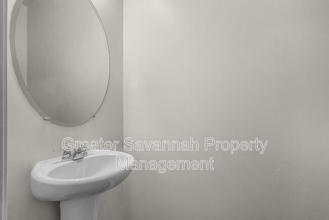 Building Photo - 137 Benelli Dr