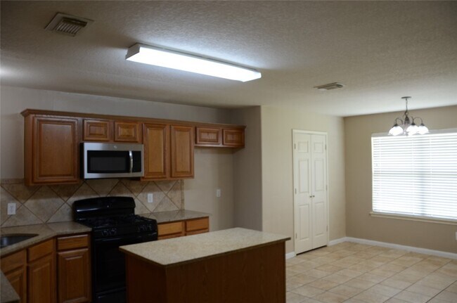 Foto del edificio - 2507 Pembroke Springs