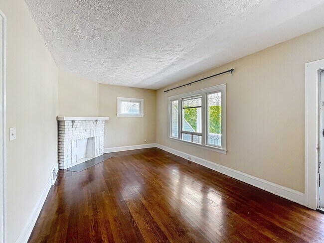 Foto del edificio - 2683 Hampshire Rd