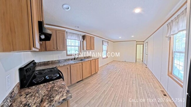 Building Photo - 135 Penney Ln