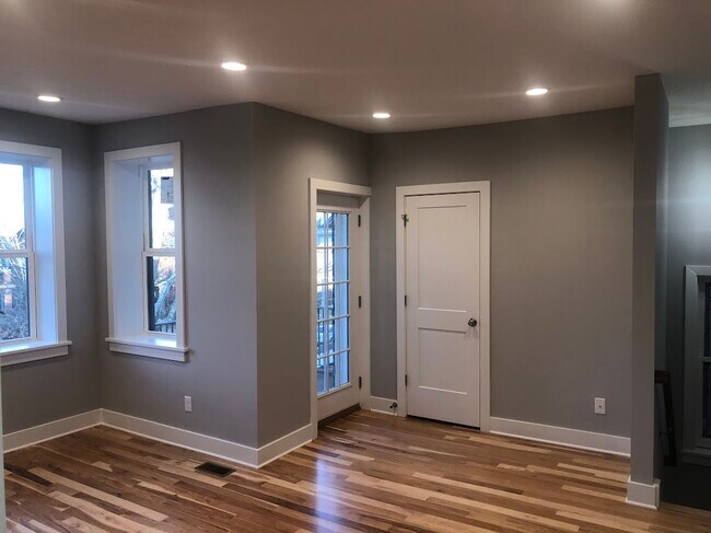 Building Photo - 6438 San Bonita Ave