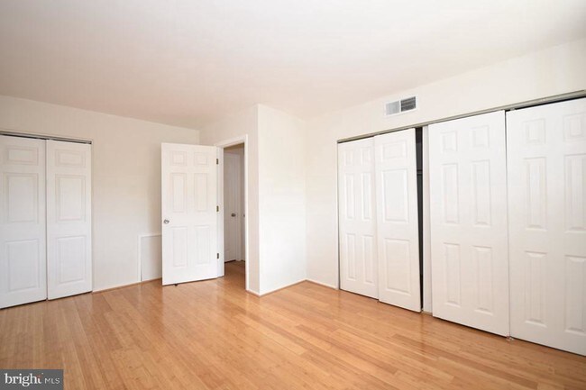Building Photo - 7435 LITTLE RIVER Tpke