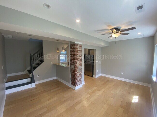 Foto del edificio - 1115 Winchester St