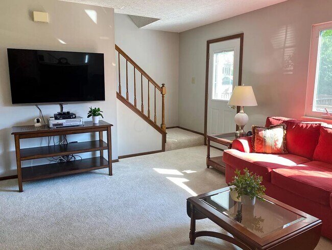 Building Photo - 2141 Green Island Dr