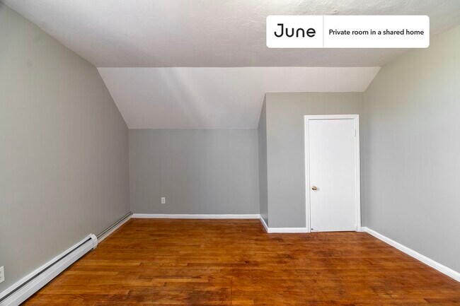 Foto del edificio - Room in Shared 4 bed/2 bath home in Newton Corner