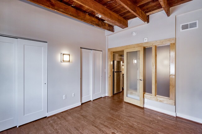 Foto del edificio - 10 Walnut Alley