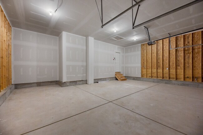 Foto del edificio - 726 ELMWOOD St