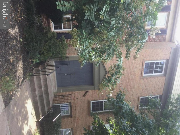 Foto principal - 4681 Forestdale Dr