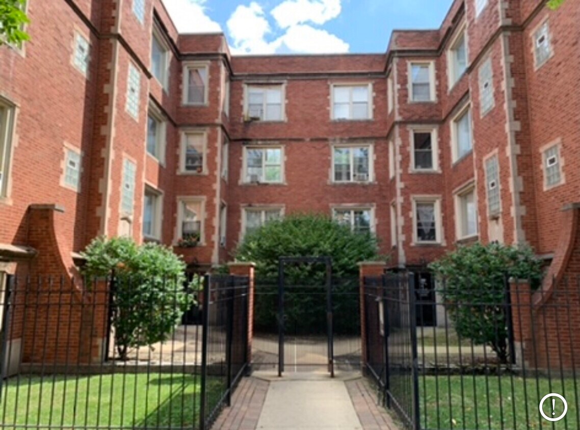 Great Location - Beautiful Apartment - 2231 S 53rd Ave