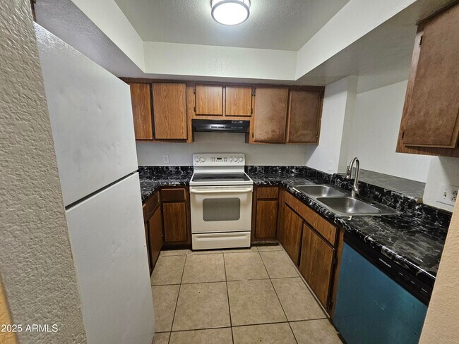 Foto del edificio - 2801 E Monte Cristo Ave