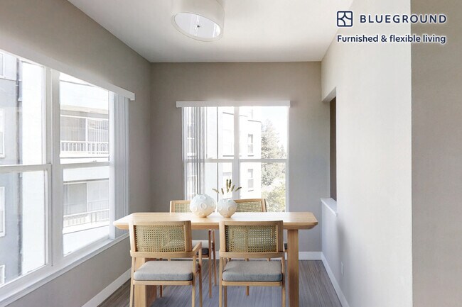 Foto del edificio - 1257 Lakeside Dr