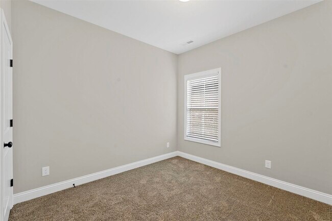 Foto del edificio - 1156 Shallowford St