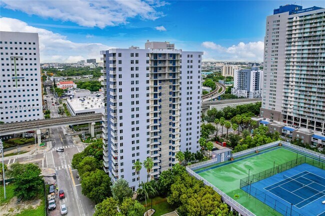 Foto del edificio - 800 N Miami Ave