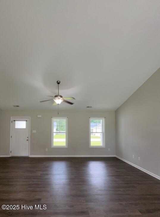 Foto del edificio - 204 N Windy Ridge Rd