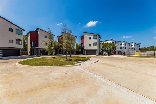 Building Photo - 1417 Kramer Ln