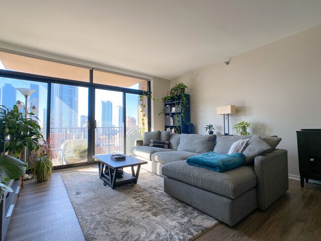 Foto del edificio - 435 W Erie St