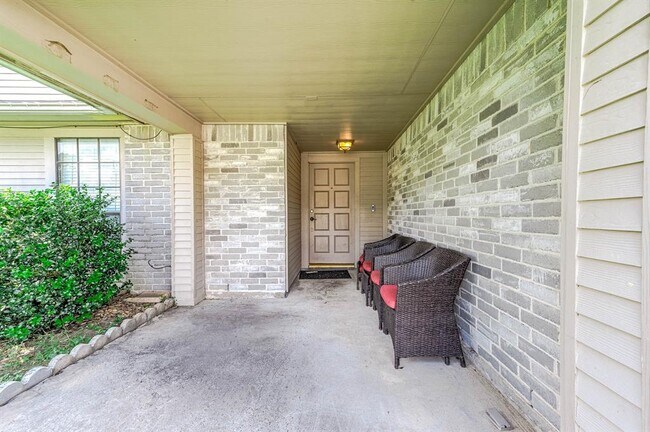 Building Photo - 21423 Golden Dove Dr