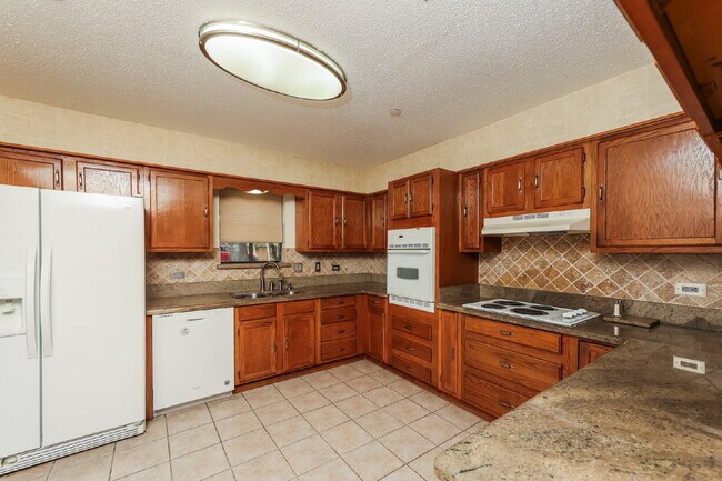 Foto del edificio - 534 Aspendale Dr