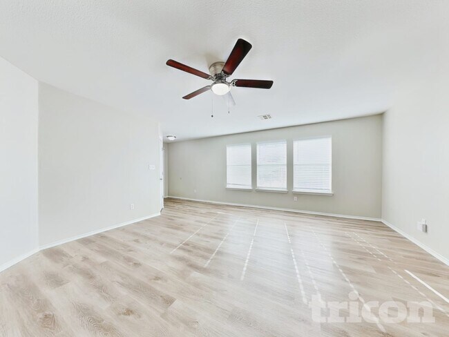 Building Photo - 201 Hereford St