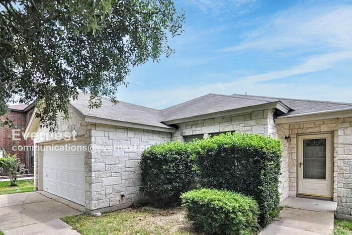 Foto principal - 1107 Deerhound Pl