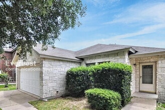 Building Photo - 1107 Deerhound Pl