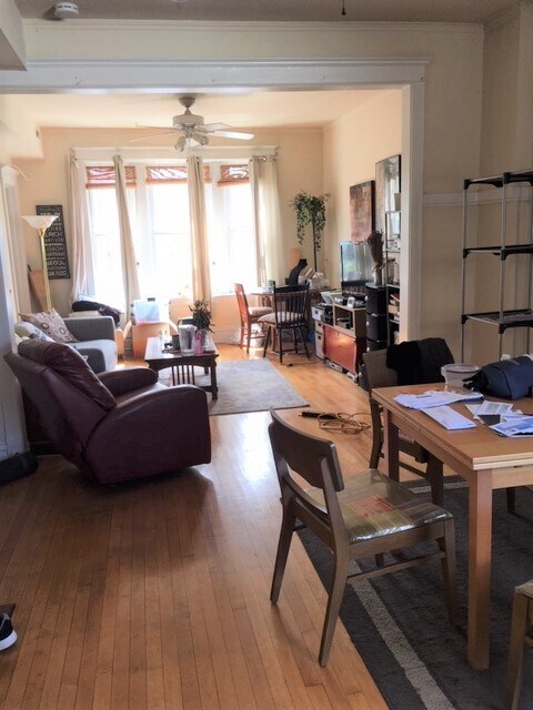 Foto del edificio - 3341 N Lincoln Ave