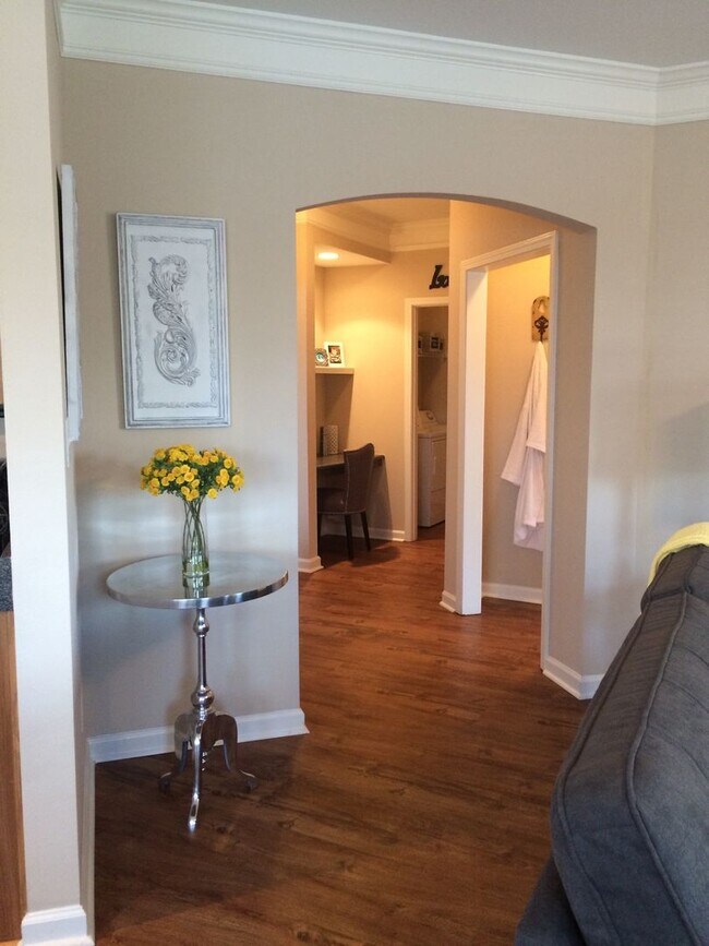 Interior Photo - Carrington Park