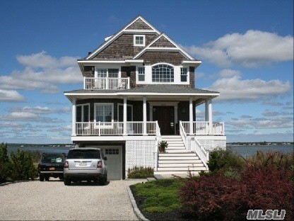 Primary Photo - 684 Dune Rd