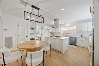 Building Photo - 10310 Minturn Ln